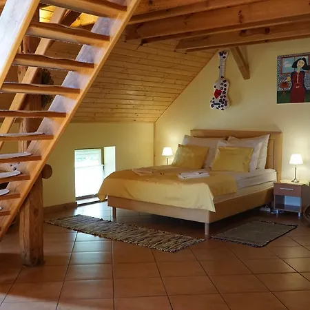 Zagroda Cztery Wiatry Sądry